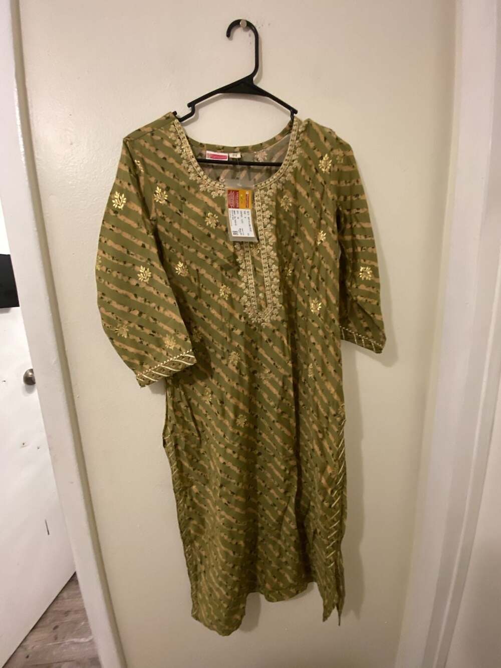 Ramyyam Green Printed and Embroidered Kurti